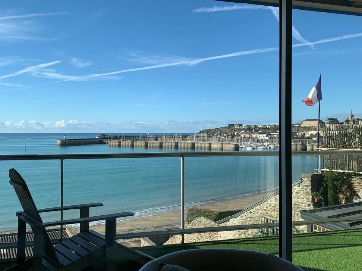 Un Balcon Sur La Mer, Acces Direct A La Plage غرانفيل المظهر الخارجي الصورة